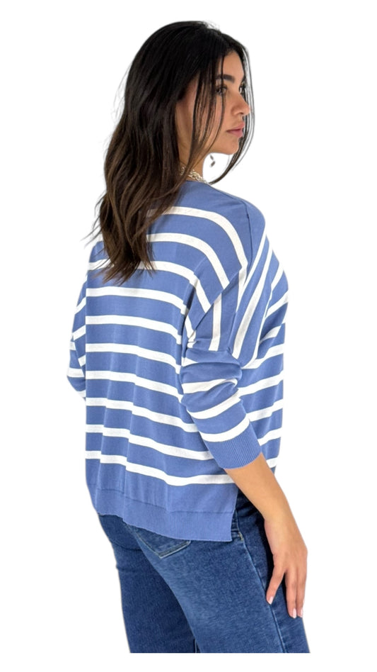 Tulip blue/white top