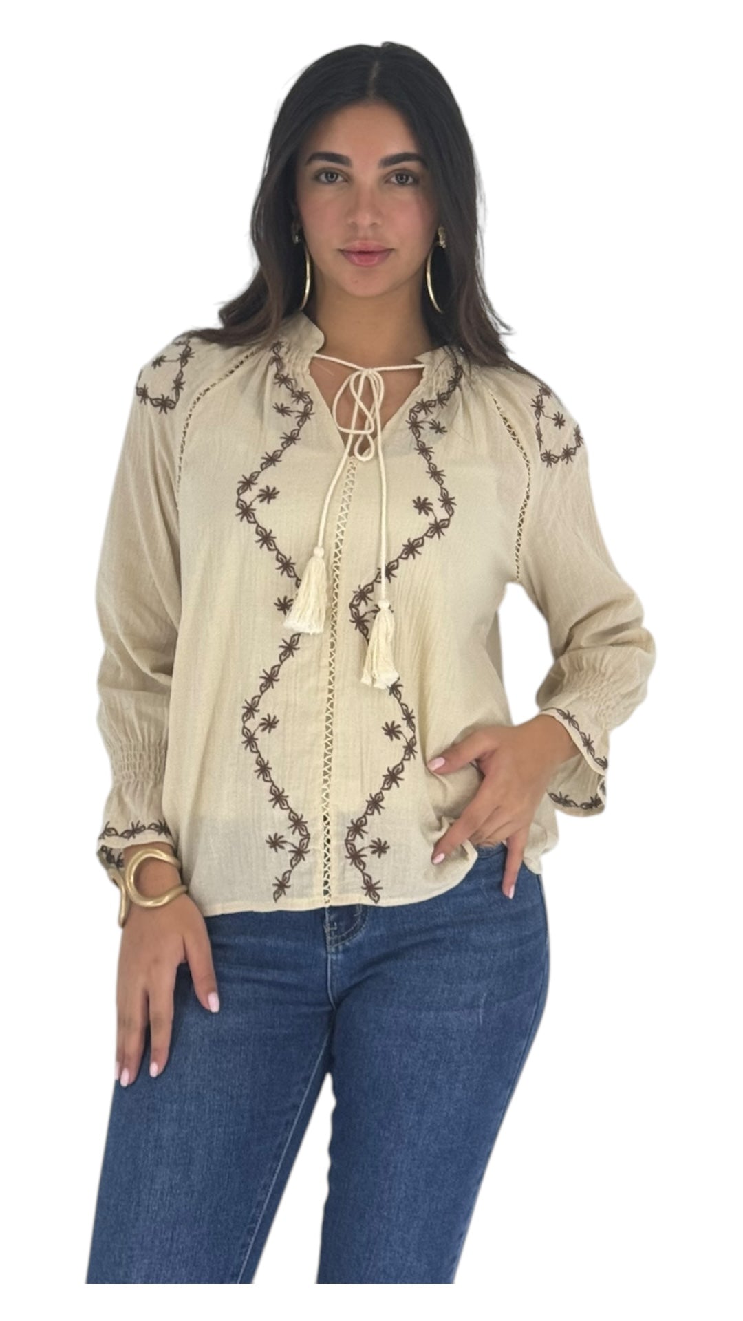 Leila beige shirt