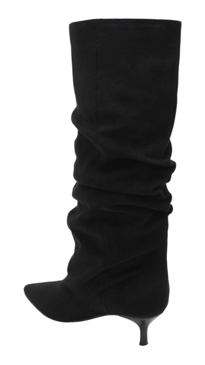 Pleated low-heel boots