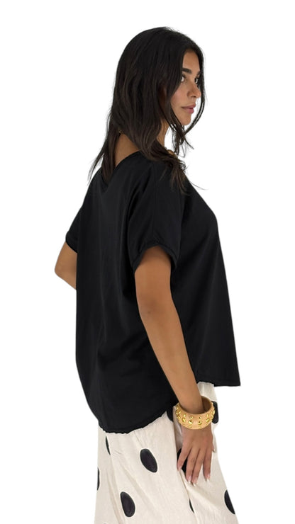 Lari Black T-Shirt