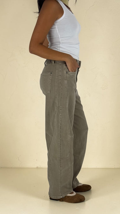Zosa Beige Balloon Jeans