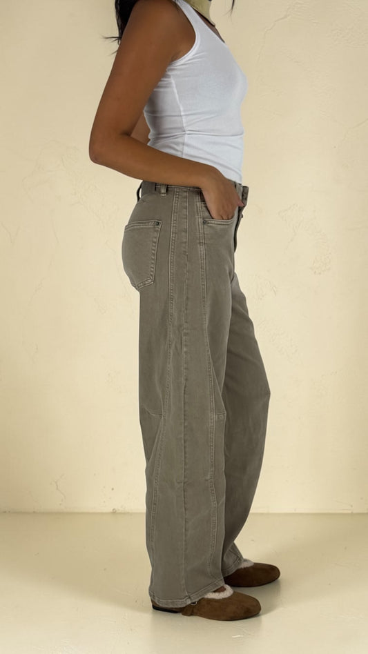 Zosa Beige Balloon Jeans