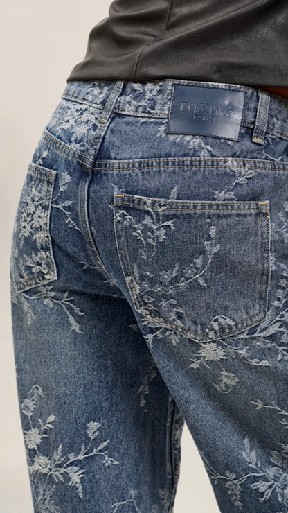 FLORAL PRINT STRETCH STRAIGHT DENIM PANTS
