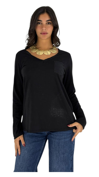 Maris Black Top