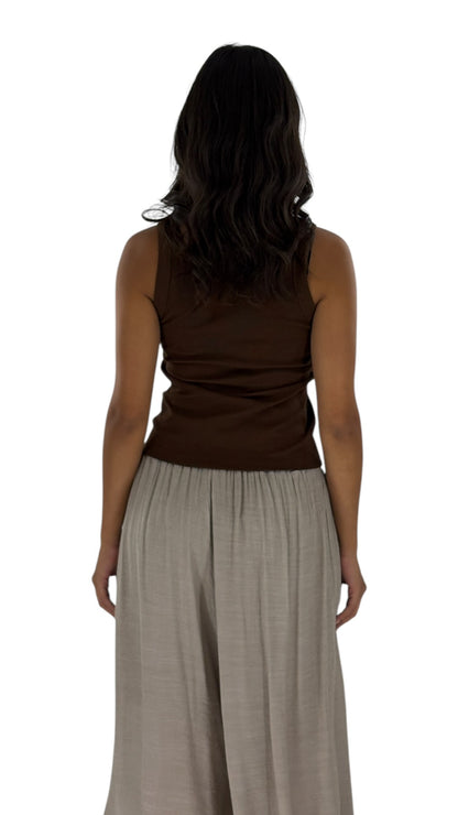 Linda Brown Top