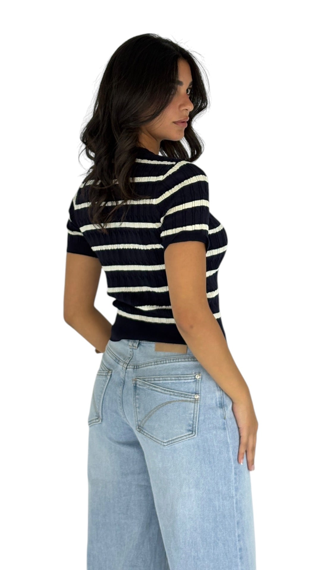 Amas White/Black Top