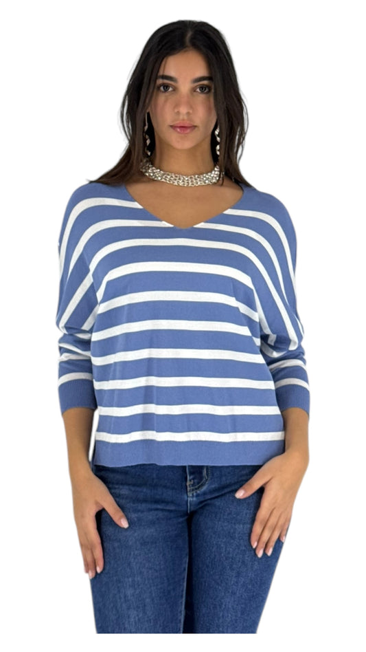 Tulip blue/white top