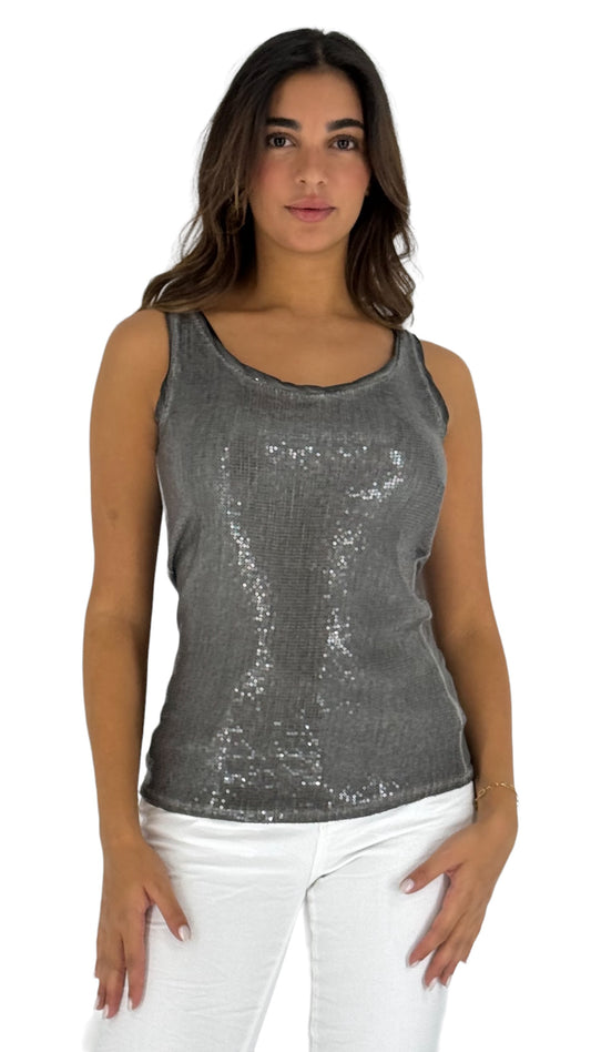Sequence grey top