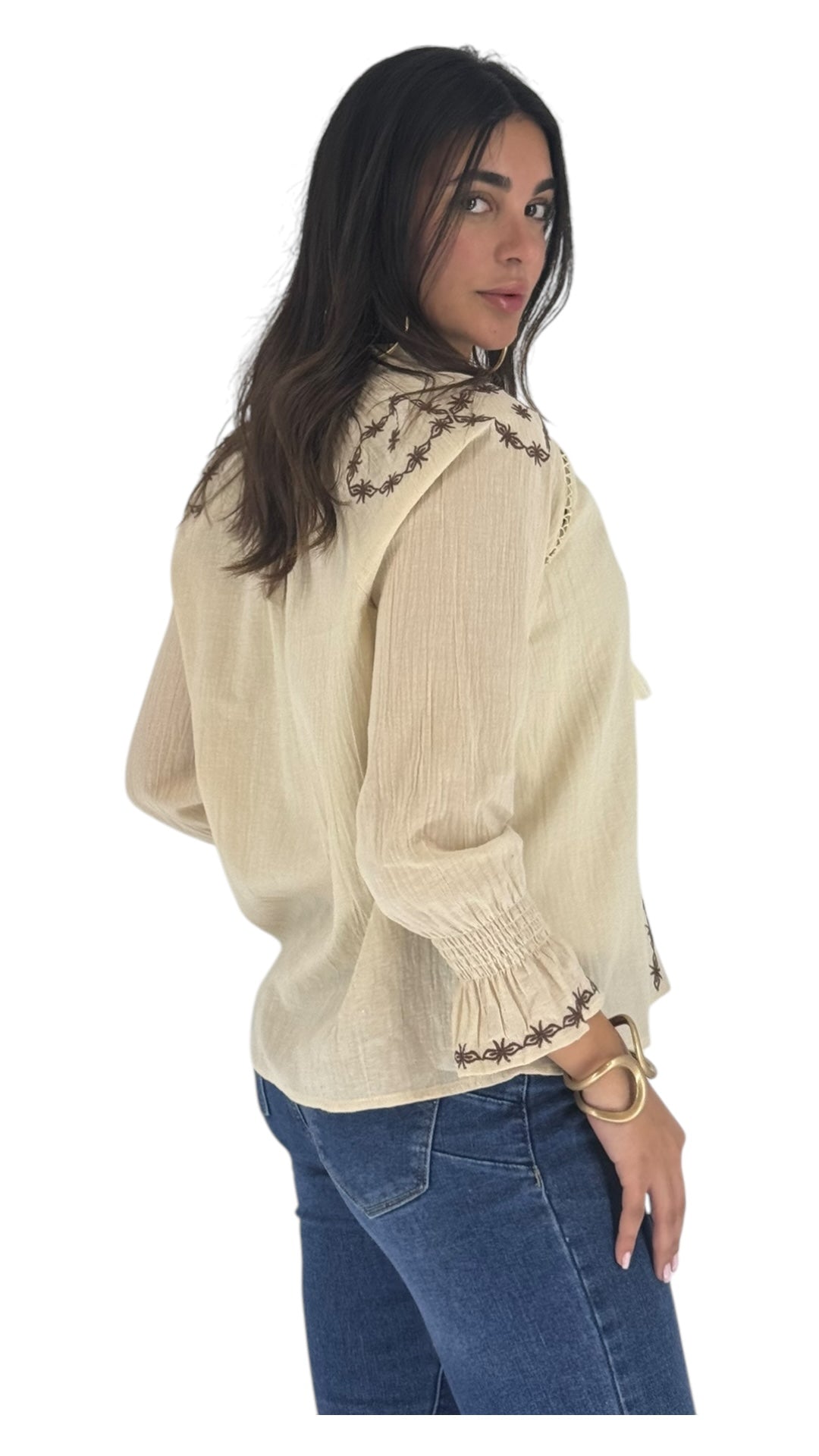 Leila beige shirt