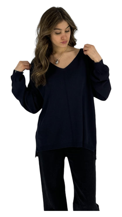 Verge navy sweater