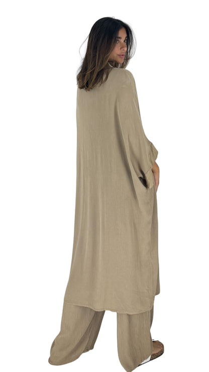 Delta camel kimono