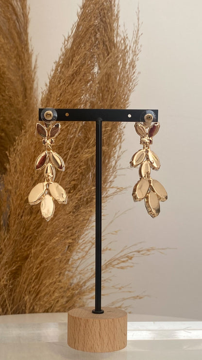 Pear gold earrings