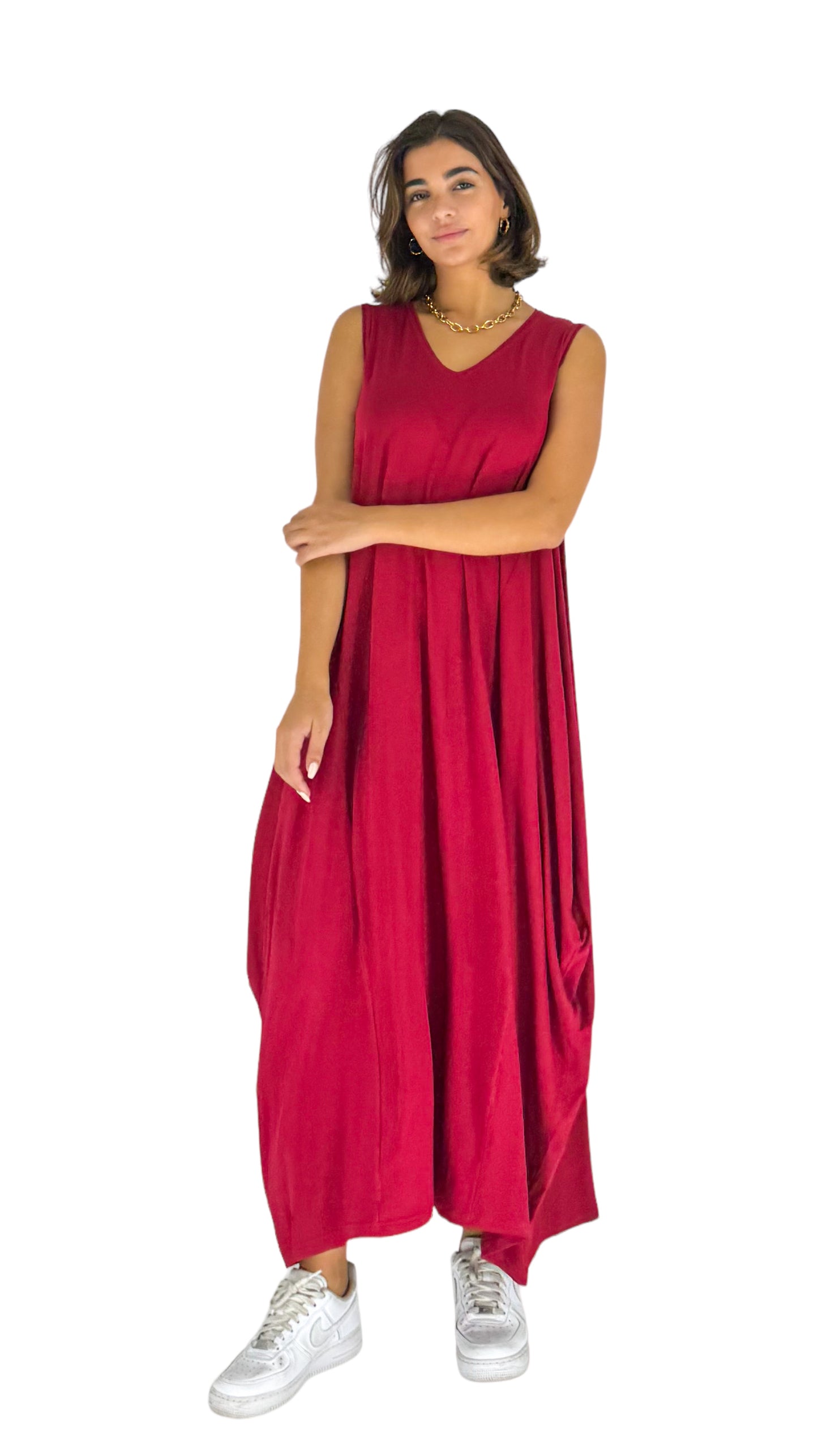 فستان مارثا الأحمر بلا أكمام