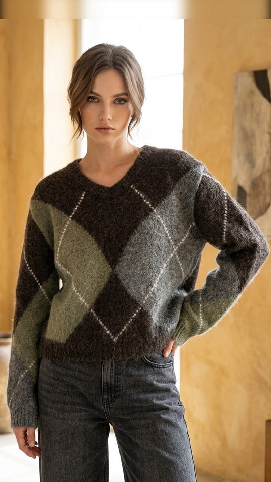 Rania Argyle V-Neck Knit Sweater in Army Green