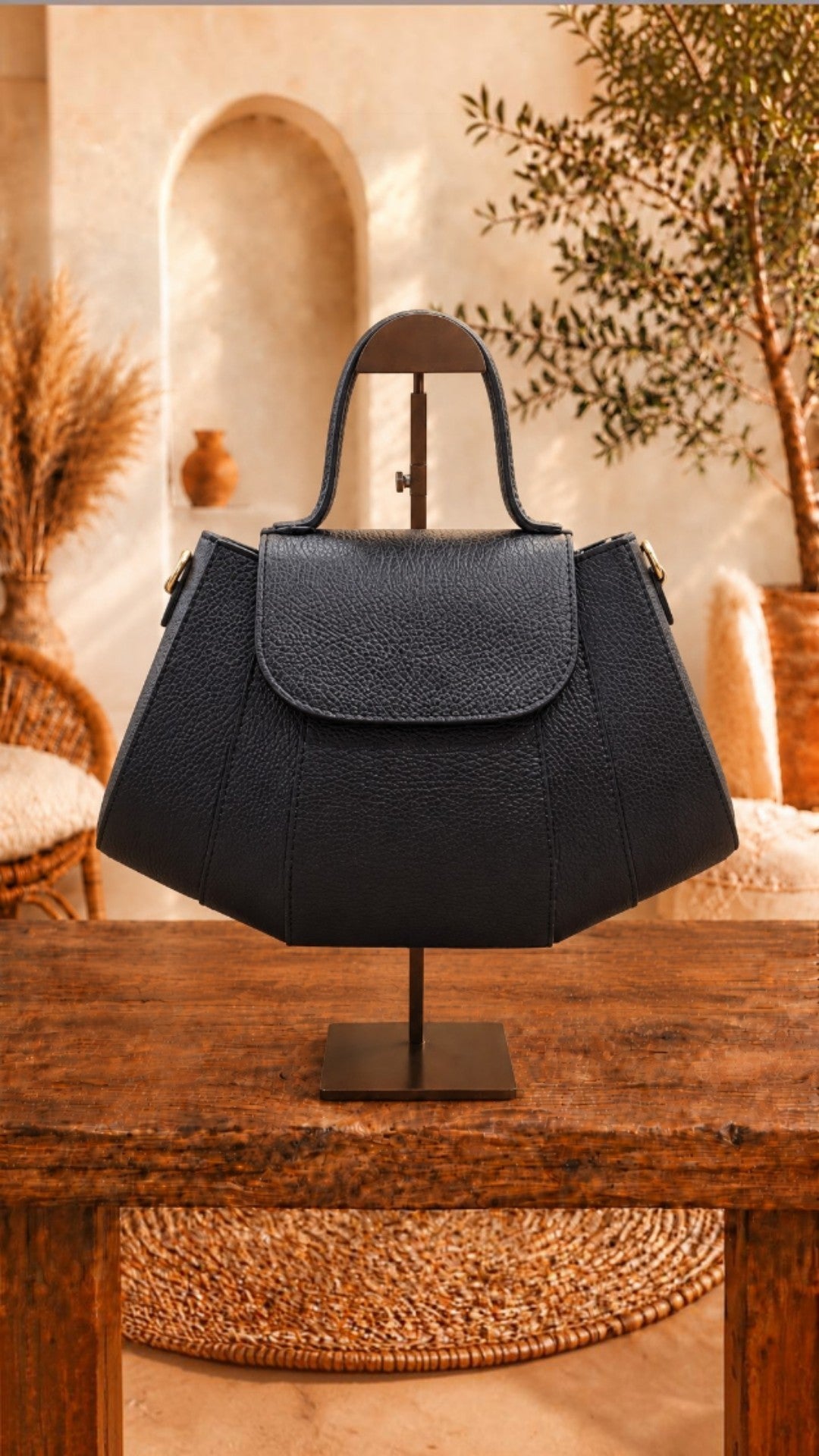 Ava black bag