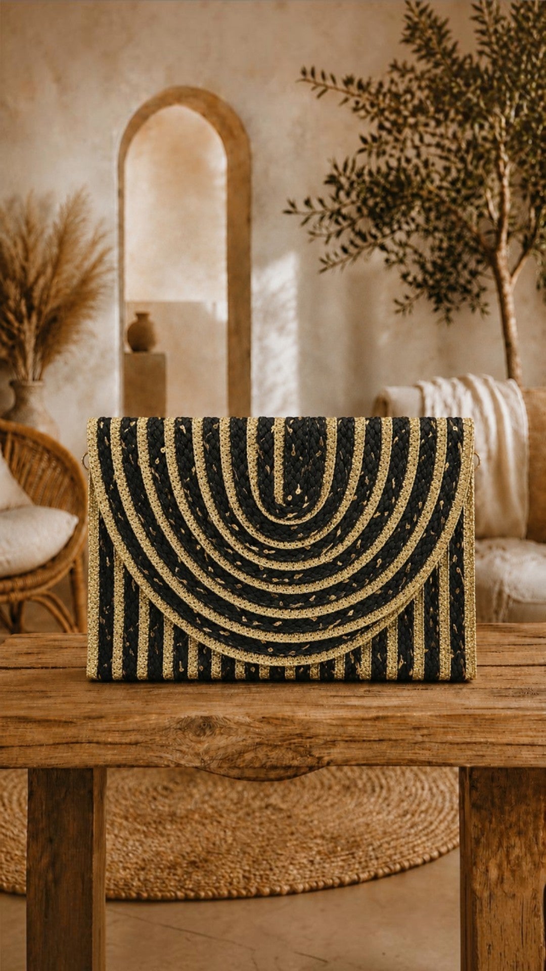 Abbey black/gold bag
